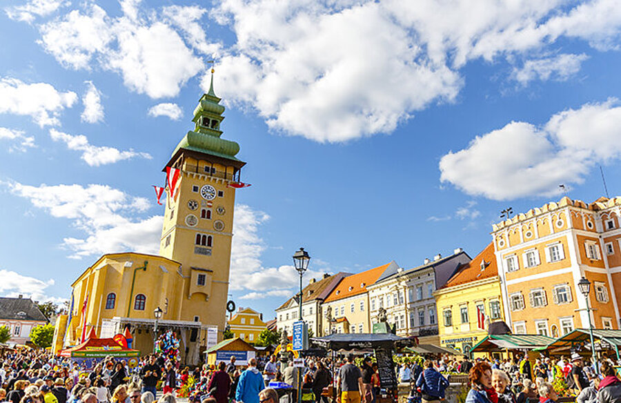 Sonderzug aus Wien zum Retzer Weinlesefest