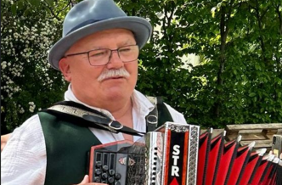 Zierharmonikaspieler